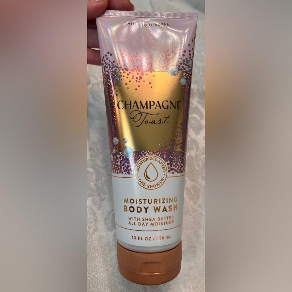 Bath & Body Works Champagne Toast Moisturizing Body Wash Full Size NWT